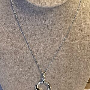 Elegant Silver Pendant Necklace